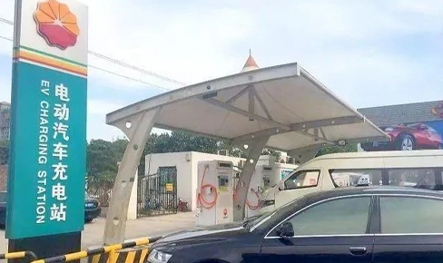 石油巨頭紛紛積極轉型充電(dian)領(ling)域(yu) 充電(dian)站賺錢能(néng)力(li)将會超過(guo)加(jia)油站？